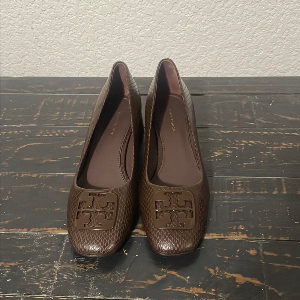 Tory Burch Brown Leather Pumps with Square Toe